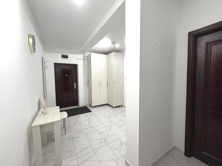 Apartament cu 2 camere decomandat, mobilat în Cetate