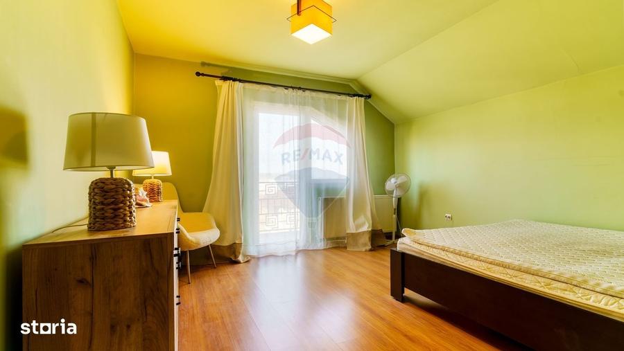Casă cu 4 camere cu Teren 861 Mp în Sânnicoară