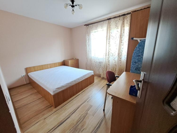 Apartament cu 2 camere semidecomandat în Lotrioara