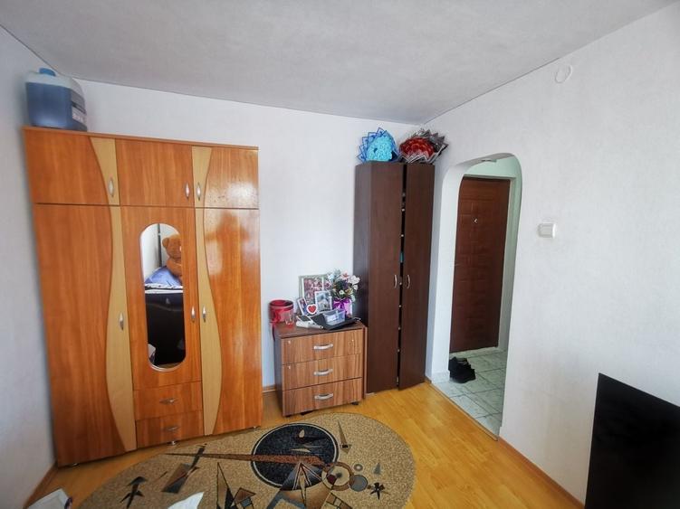 Proprietar - Vand Garsoniera Narcisa Etaj 3 - 3