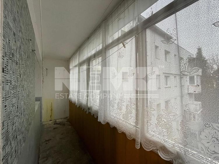 Apartament cu 3 camere semidecomandat în Central