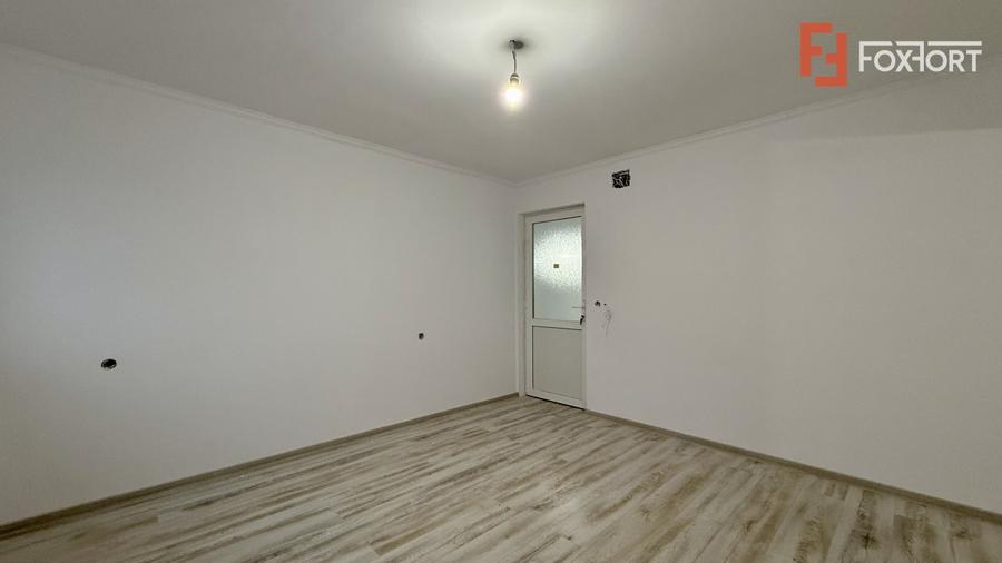 Duplex cu 4 camere cu Canalizare în Sânandrei