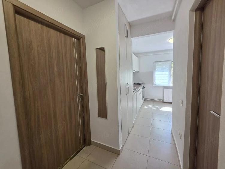 Garsonieră decomandată în Răcădău