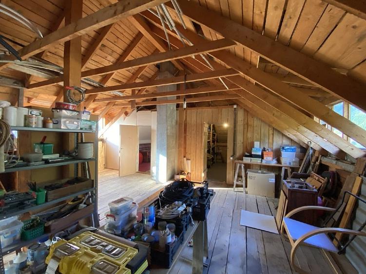 Casă individuală cu 2 camere cu Teren 900 Mp în Tarcău