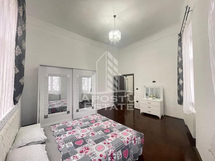 Apartament cu 2 camere decomandat, mobilat în Central