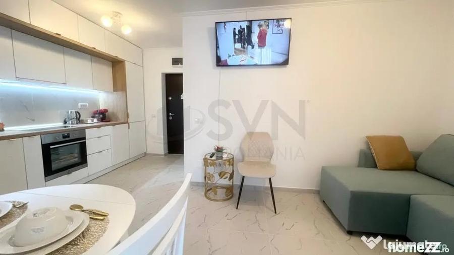 Apartament cu 3 camere semidecomandat în Tineretului