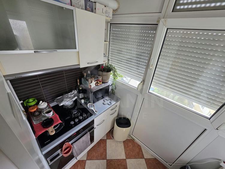 Apartament cu 2 camere decomandat în Sărari