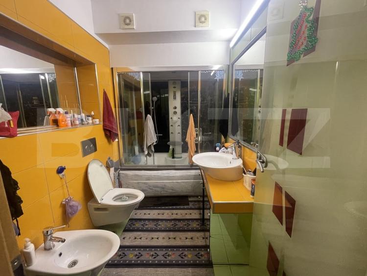 Apartament cu 3 camere semidecomandat, mobilat în Zorilor
