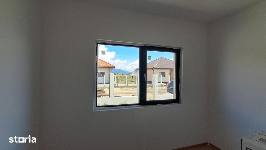 Casă cu 3 camere cu Teren 484 Mp în Prejmer