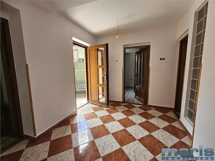 Casă cu 4 camere cu Teren 130 Mp în Central