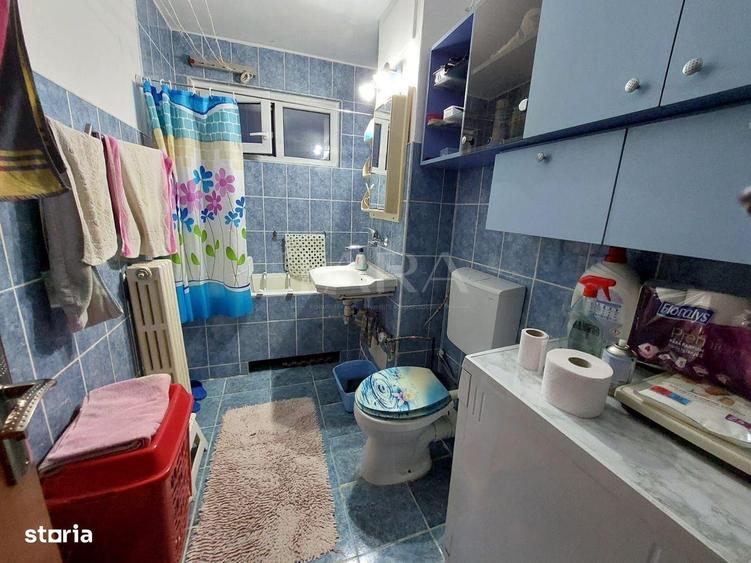 Apartament cu 3 camere decomandat, mobilat în Central