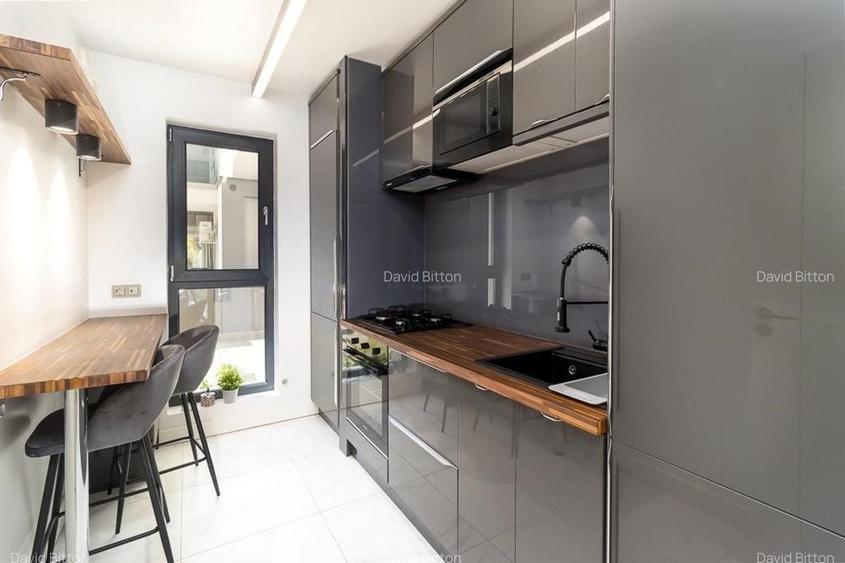 Apartament cu 2 camere semidecomandat, mobilat în Pipera
