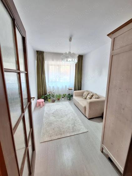 Apartament cu 3 camere decomandat în Mazepa 1