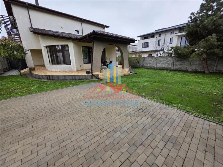 Casă individuală cu 6 camere cu Teren 300 Mp în Chiajna