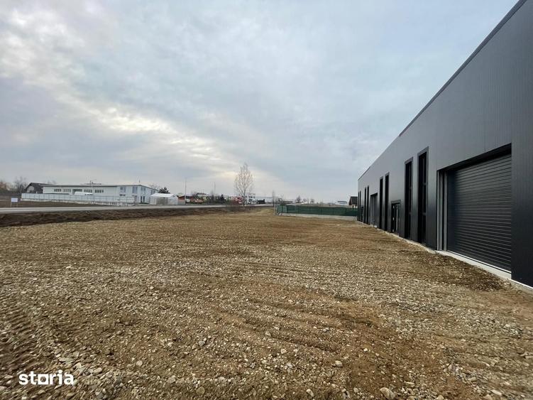 Spațiu comercial, de 1,000 mp, în Dărmănești