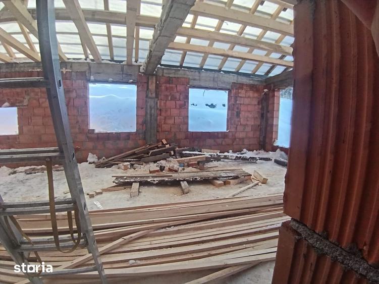 Casă cu 3 camere cu Teren 500 Mp în Central