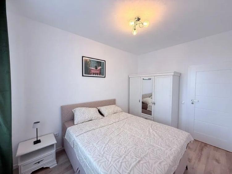 Apartament cu 2 camere semidecomandat în Florești