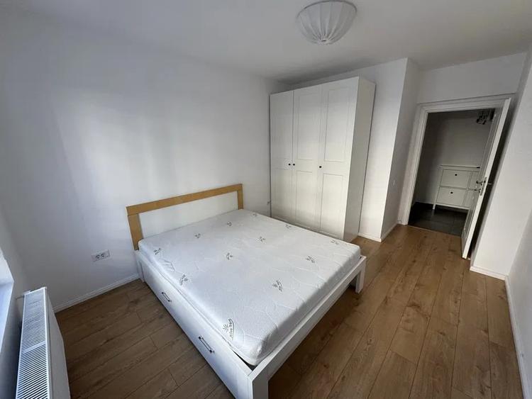 Apartament cu 2 camere decomandat, mobilat în Apărătorii Patriei