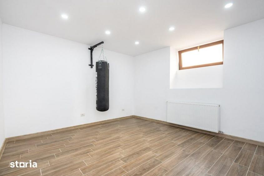 Casă cu 5 camere cu Teren 82 Mp în Unirii