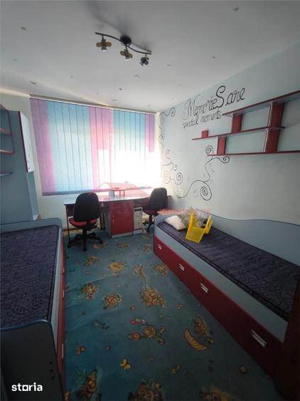 Apartament cu 4 camere în Central