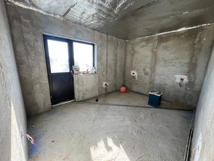 Casă cu 4 camere cu Teren 600 Mp în Lunca Cetățuii