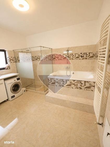 Casă cu 4 camere cu Teren 750 Mp în Fundeni