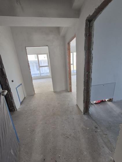 Apartament cu 2 camere decomandat în Theodor Pallady