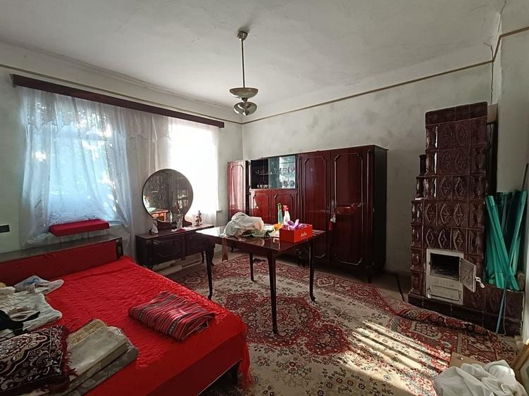 Casă cu 4 camere în Calafat