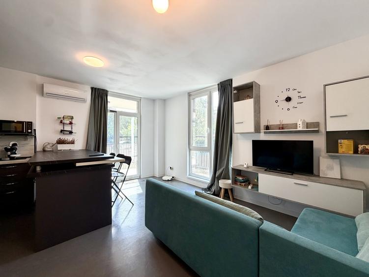 Apartament cu 3 camere decomandat, mobilat în Telegrafului