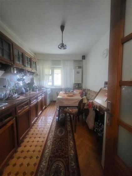 Apartament cu 3 camere decomandat în Autogară