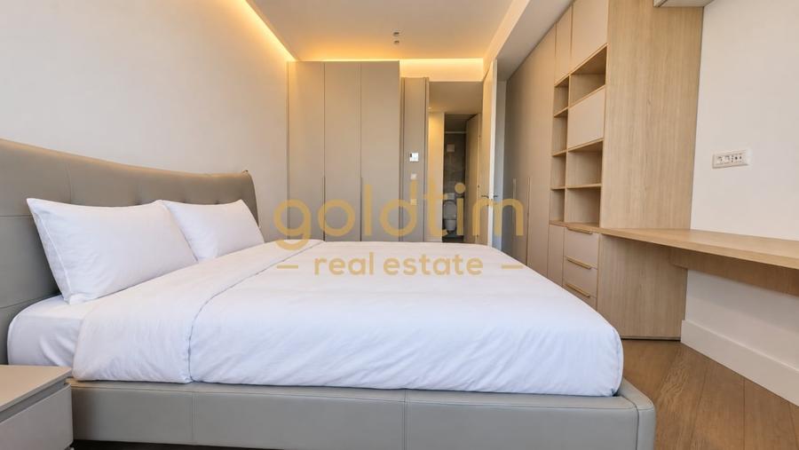 Apartament cu 3 camere semidecomandat, mobilat în Iancu Nicolae