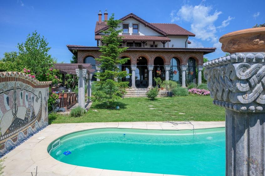 Casă individuală cu 8 camere cu Piscina în Corbeanca