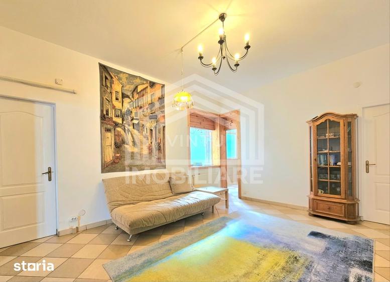 Apartament cu 4 camere în Moșilor