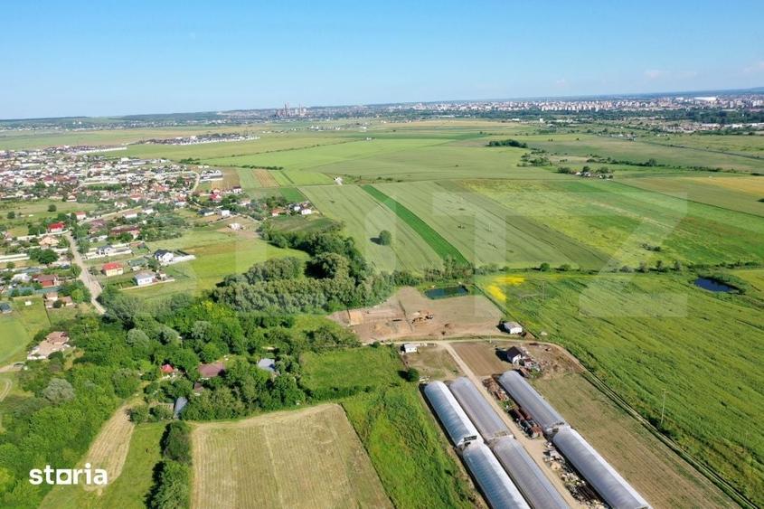 Teren de 29600 mp, în Șimnicu de Sus