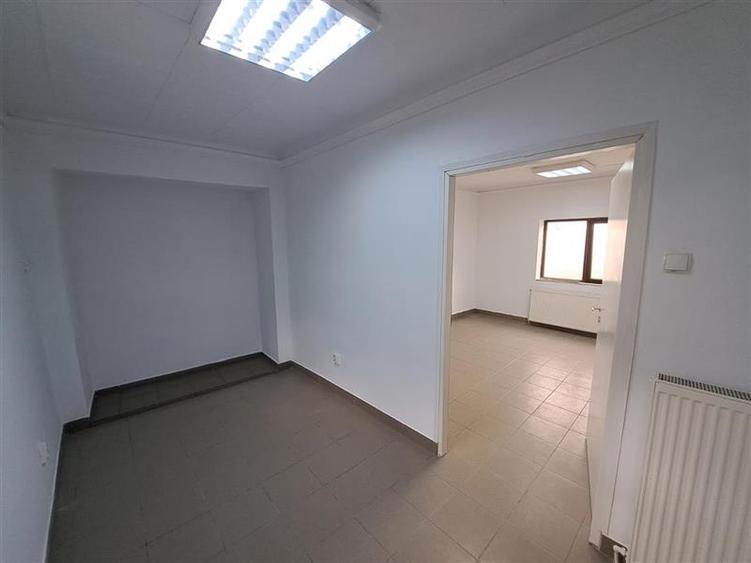 Birou, de 50 mp, în Semicentral