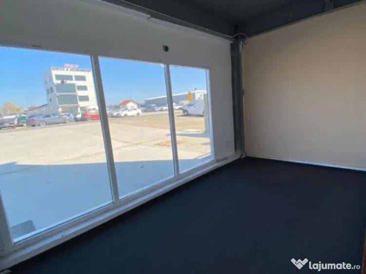 Spațiu comercial, de 220 mp, în Malu Mare