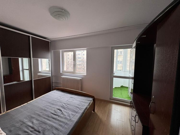 Apartament cu 2 camere semidecomandat, mobilat în Panduri