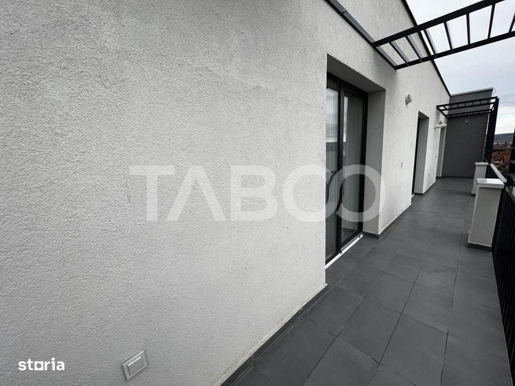 Apartament cu 4 camere decomandat în Turnișor