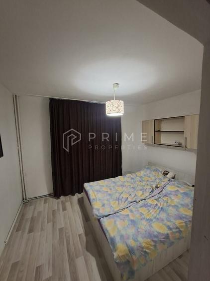 Apartament cu 3 camere decomandat în Dâmbu Pietros — fotografia 1