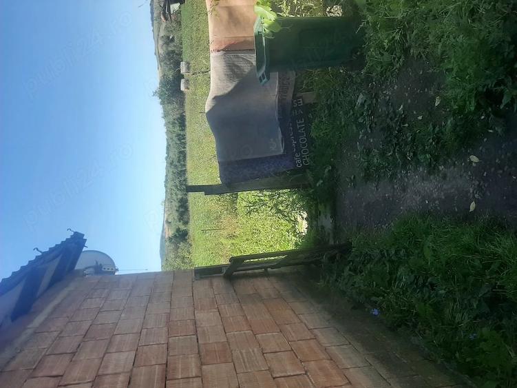 Casă cu 3 camere cu Teren 1300 Mp în Văleni
