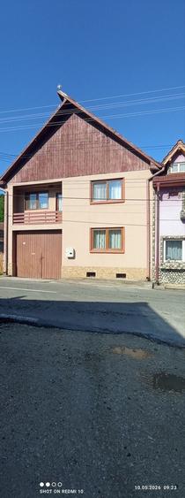 Casă cu 4 camere decomandat cu Teren 801 Mp în Pianu