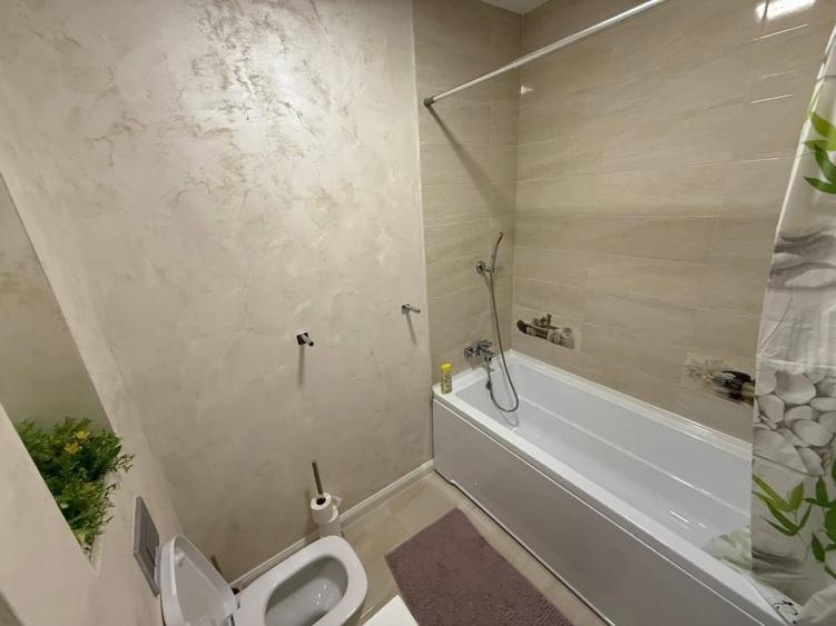 Apartament cu 2 camere decomandat, mobilat în Florești