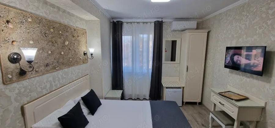 Casă cu 6 camere cu Teren 200 Mp în Eforie