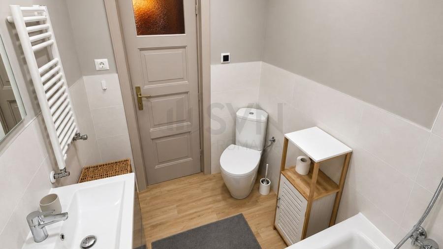 Apartament cu 3 camere decomandat, mobilat în Primăverii