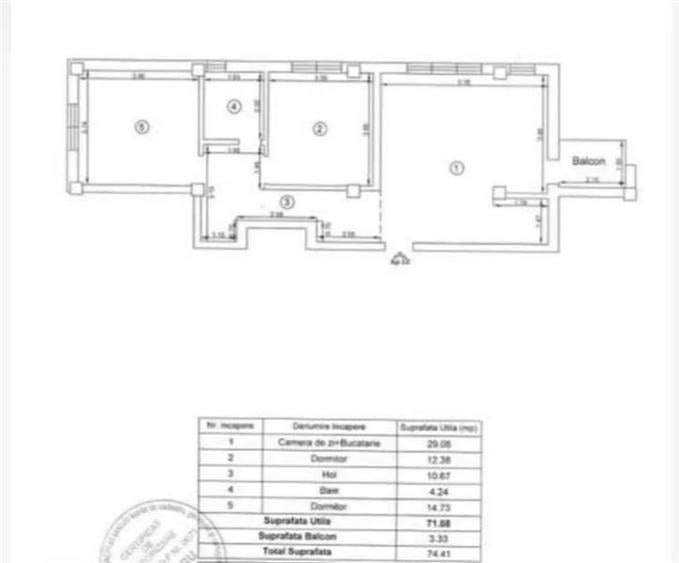 Apartament cu 3 camere decomandat în Aeroport