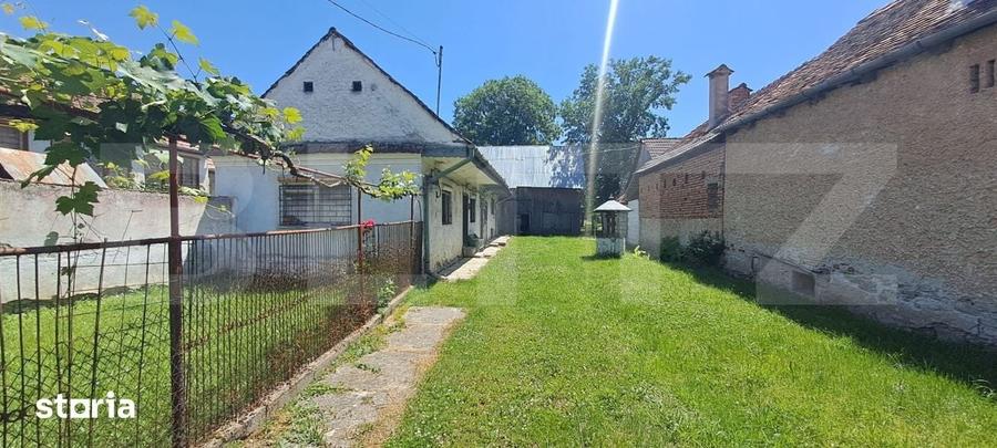 Casă cu 2 camere cu Teren 3000 Mp în Hârseni