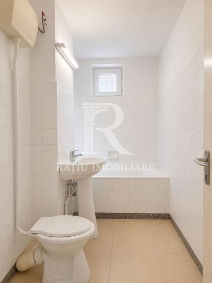 Apartament cu 2 camere decomandat în Decebal