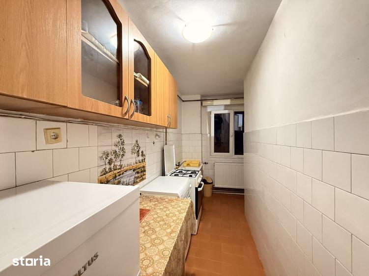 Apartament cu 2 camere decomandat în Medicină