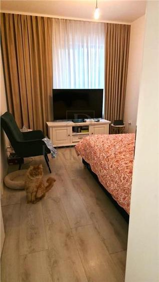 Apartament cu 4 camere decomandat, mobilat în Dumbrăvița