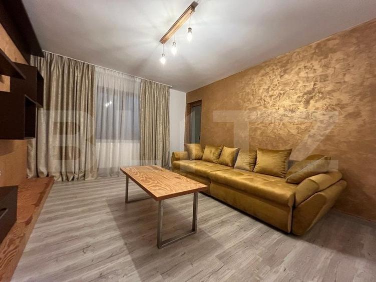 Apartament cu 3 camere decomandat în 1 Mai